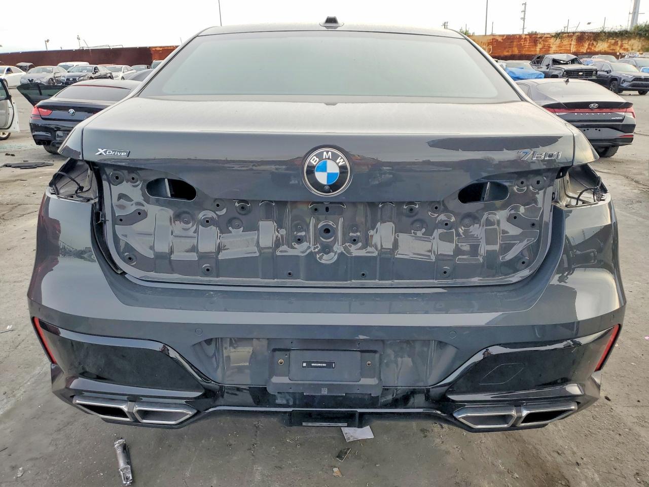 2024 BMW 760 Xi - Image 6