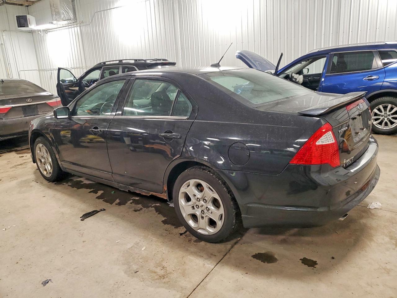 2010 Ford Fusion Se - Фото 2