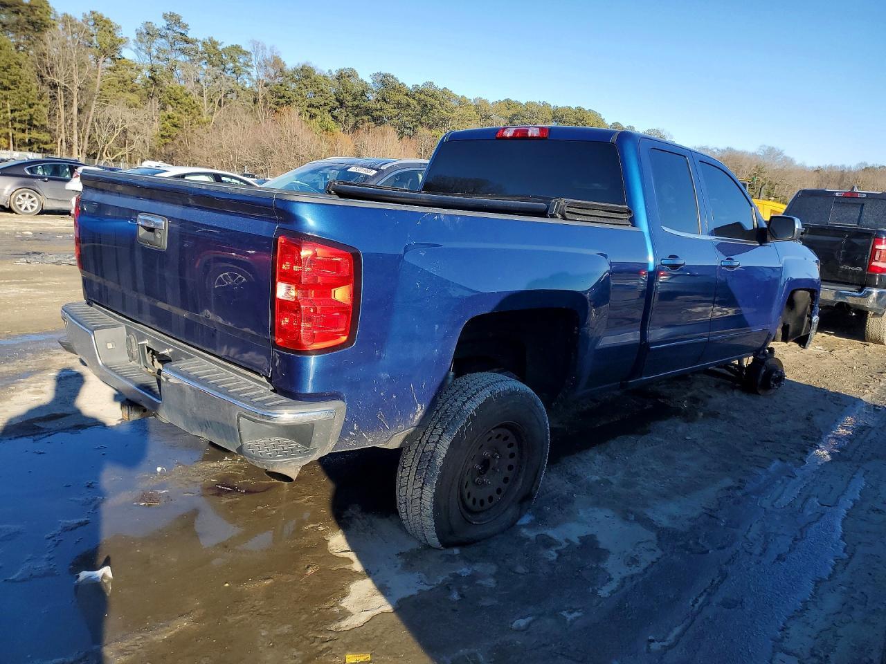 2015 Chevrolet Silverado K1500 Lt - Image 3