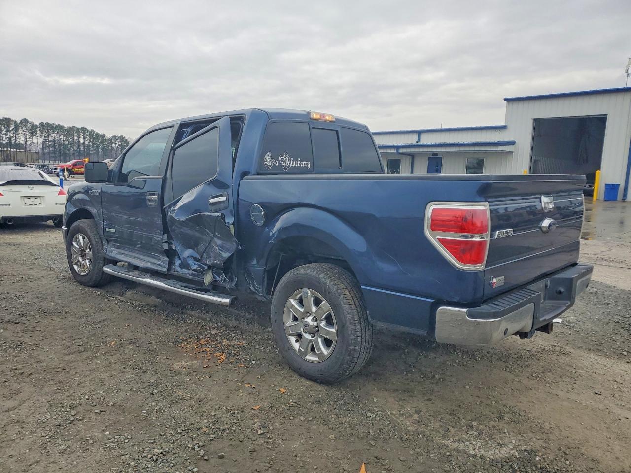 2014 Ford F150 Supercrew - Фото 2