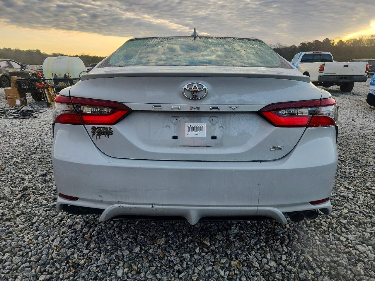 2024 Toyota Camry Se - Фото 6