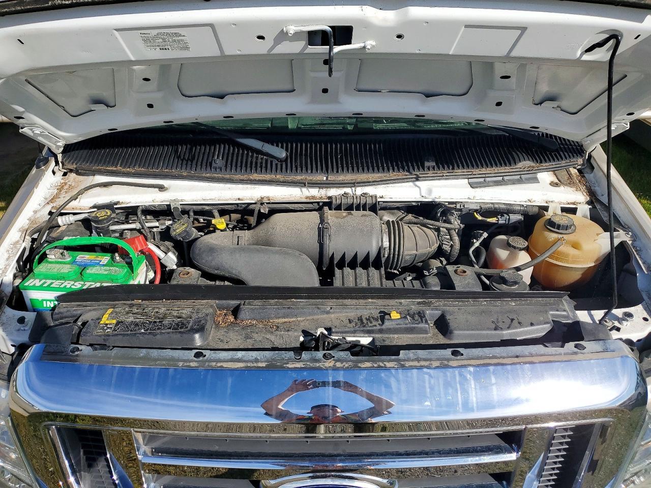 2015 Ford Econoline E450 Super Duty Cutaway Van - Фото 7