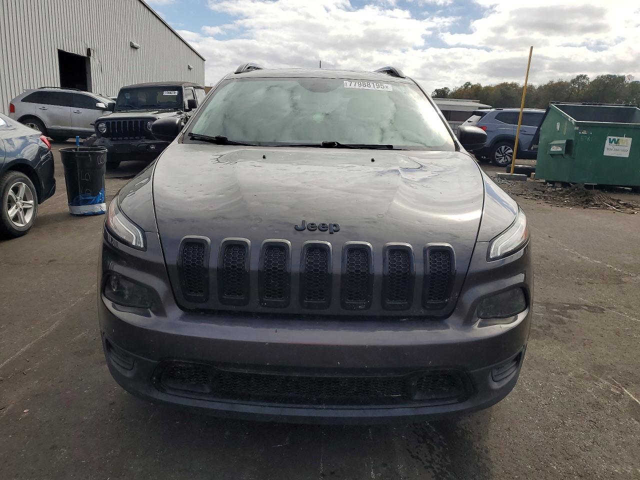 2017 Jeep Cherokee Sport - Image 5
