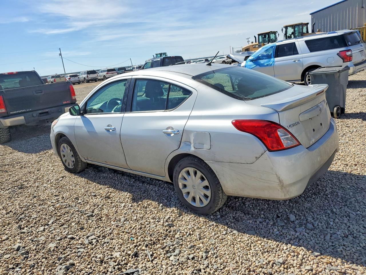 2019 Nissan Versa S - Image 2