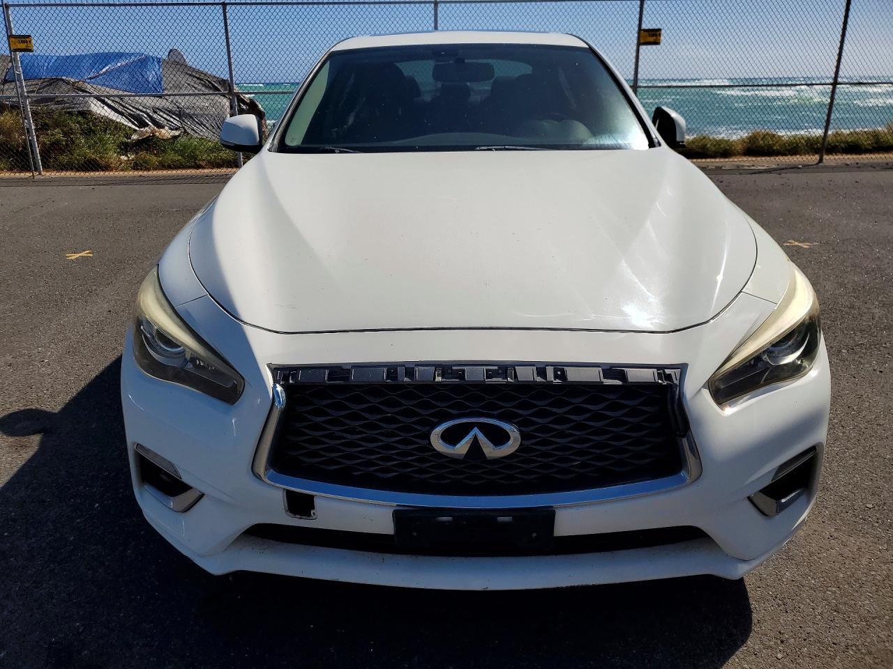 2018 Infiniti Q50 Luxe - Фото 5
