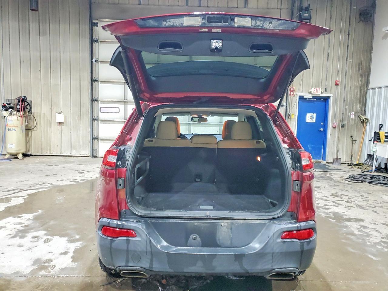 2016 Jeep Cherokee Latitude - Фото 6