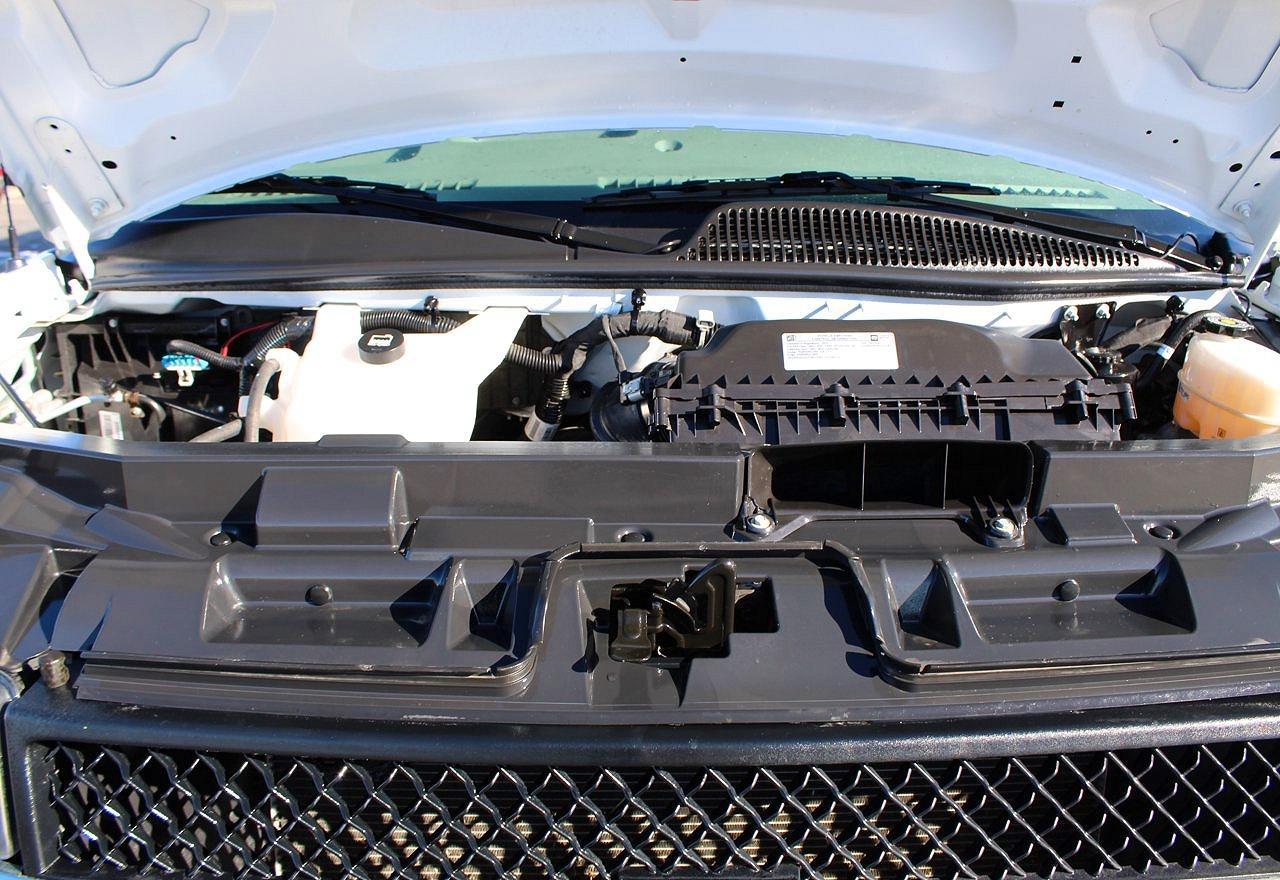 2023 Chevrolet Express G2500 - Фото 7
