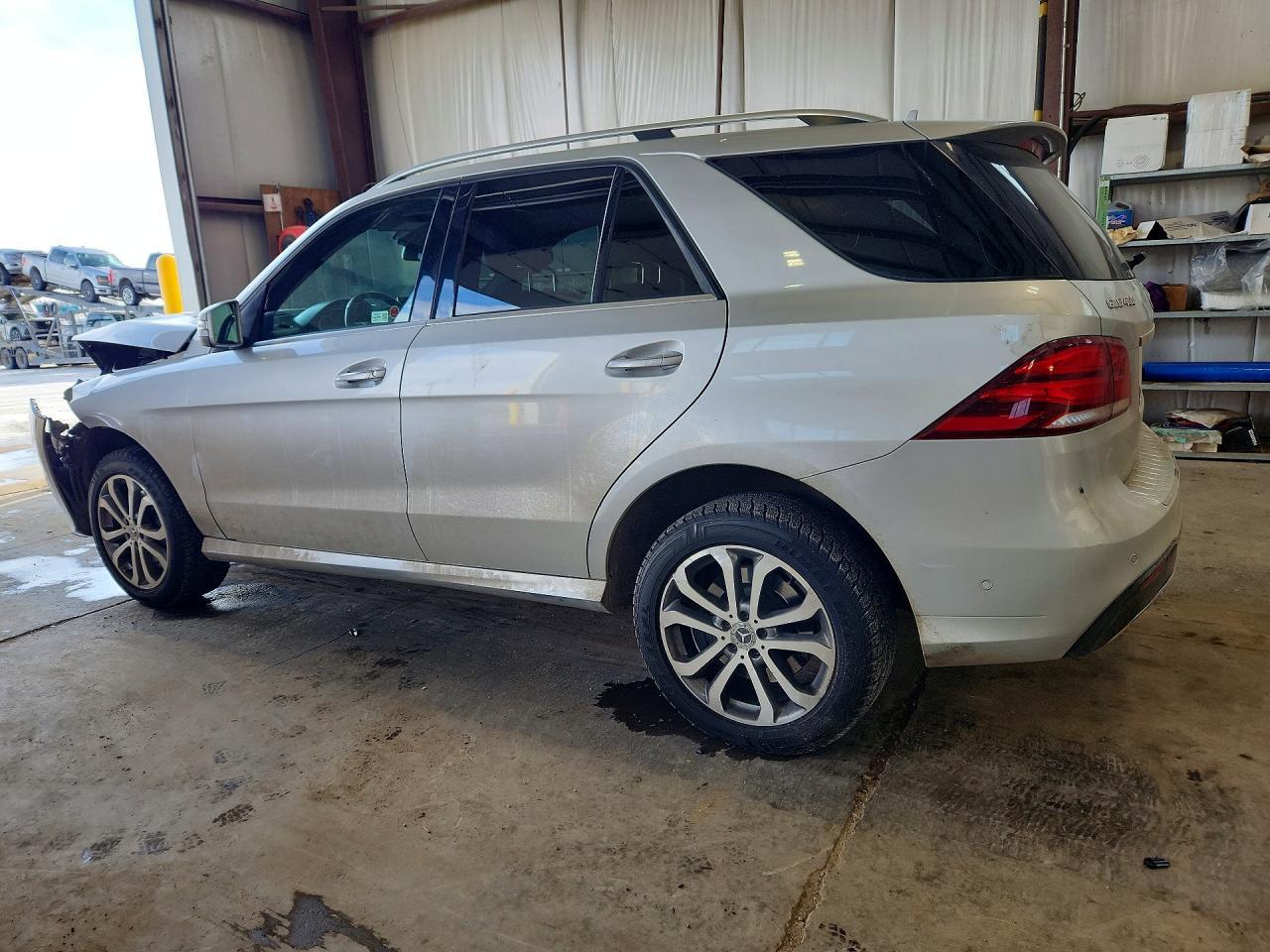 2017 Mercedes Benz Gle 400 4Matic - Фото 2
