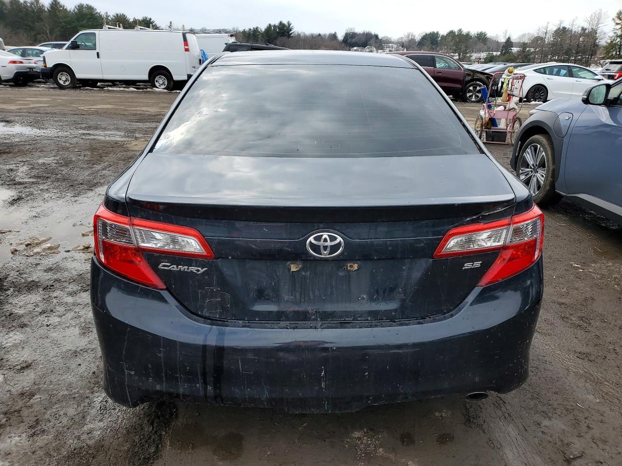 2014 Toyota Camry Se - Фото 6