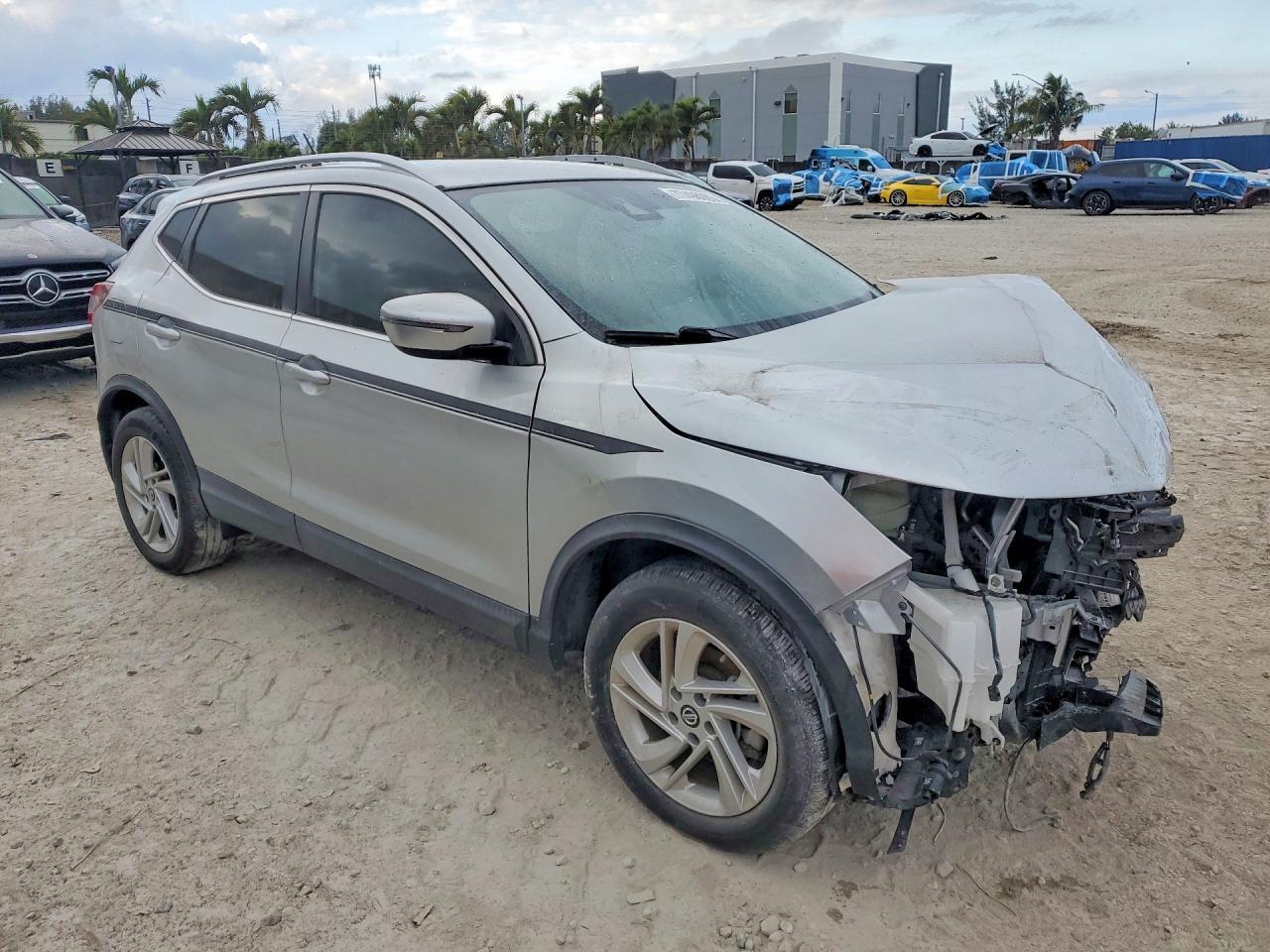 2021 Nissan Rogue Sport Sv - Фото 4