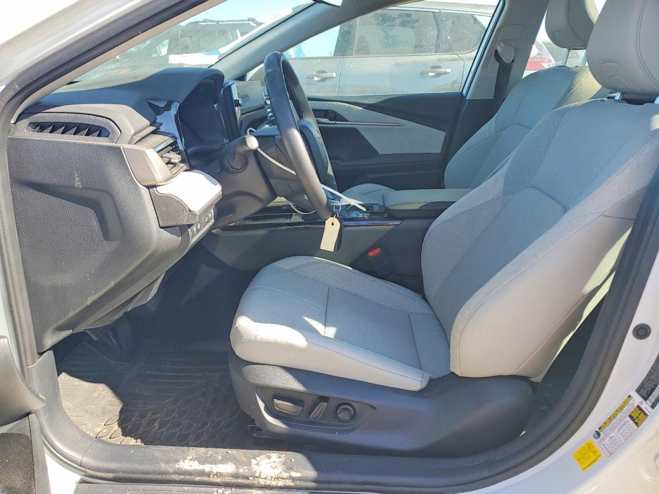 2025 Toyota Camry Xle - Фото 7