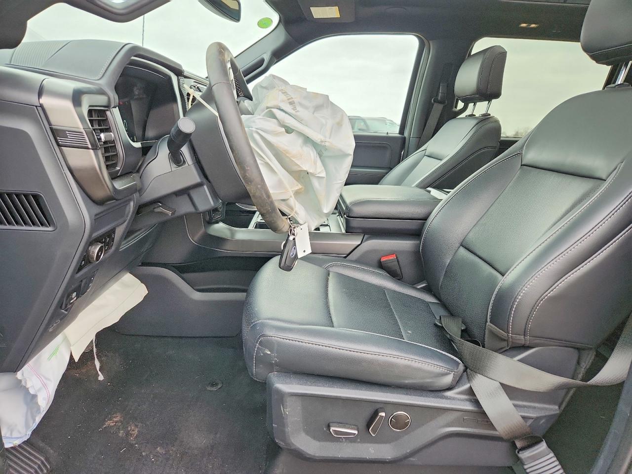 2025 Ford F150 Lariat - Фото 7