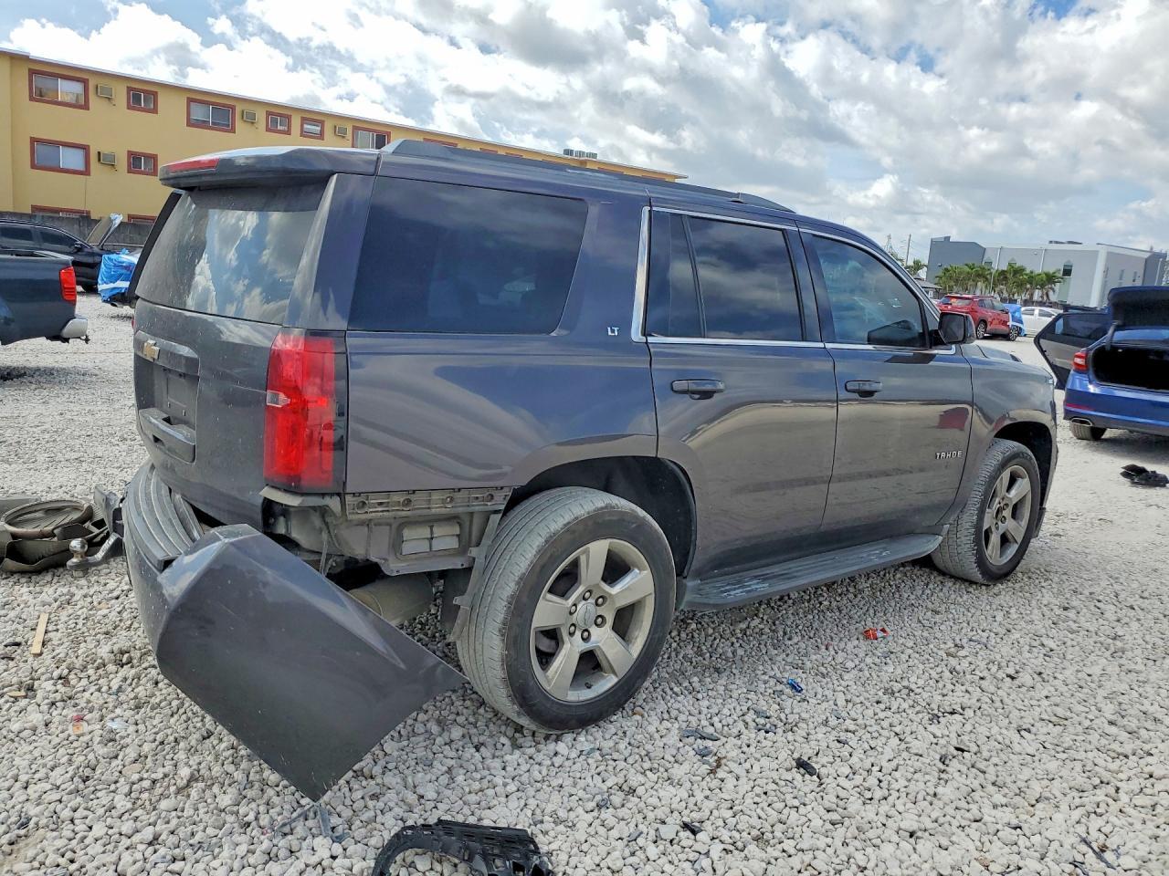 2015 Chevrolet Tahoe C1500 Lt - Image 3