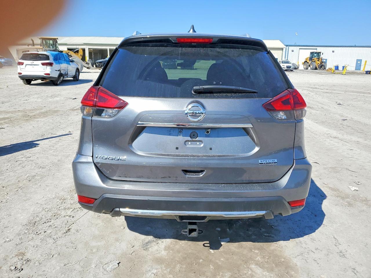 2019 Nissan Rogue S - Фото 6