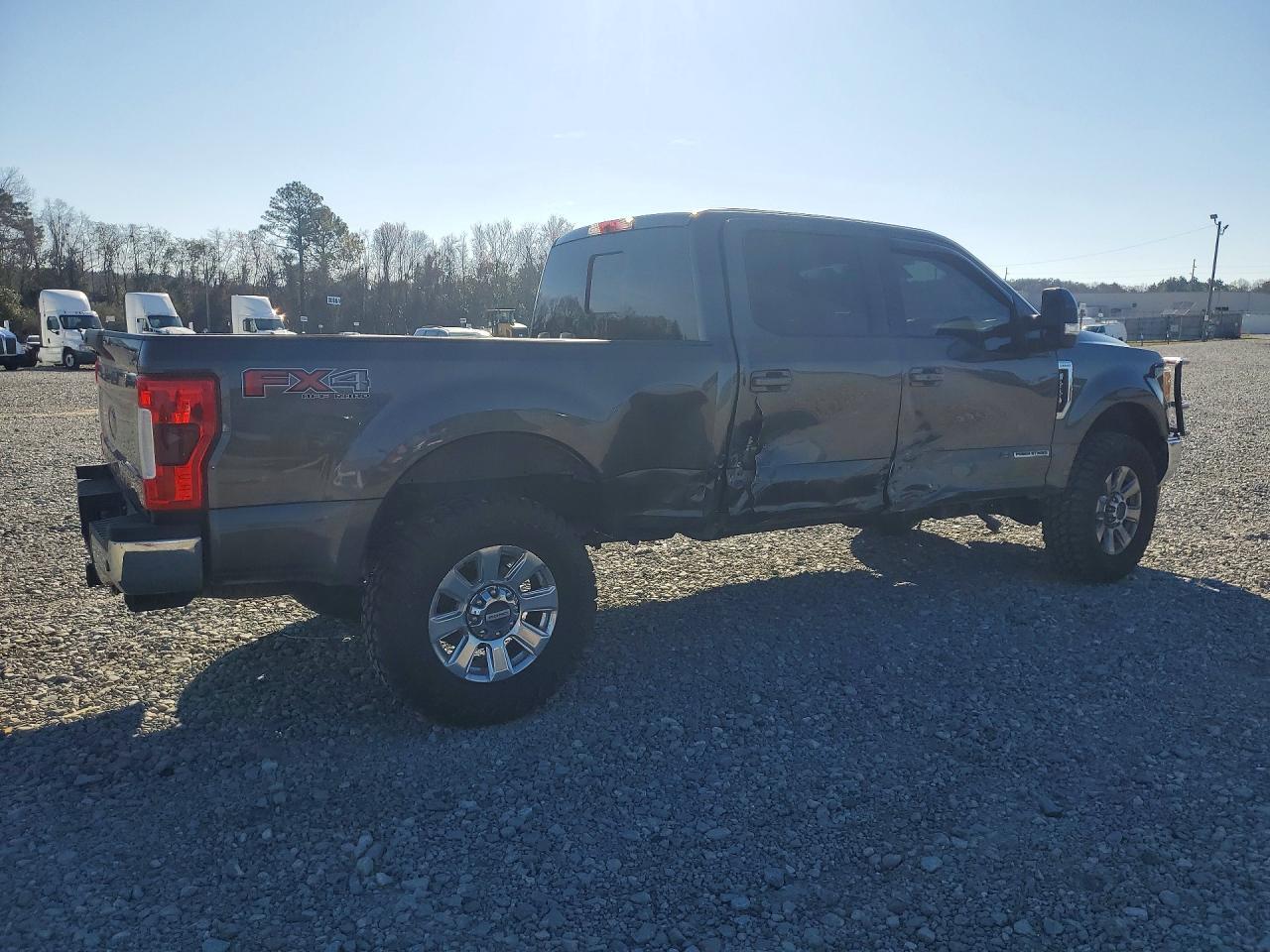 2017 Ford F250 Super Duty - Image 3