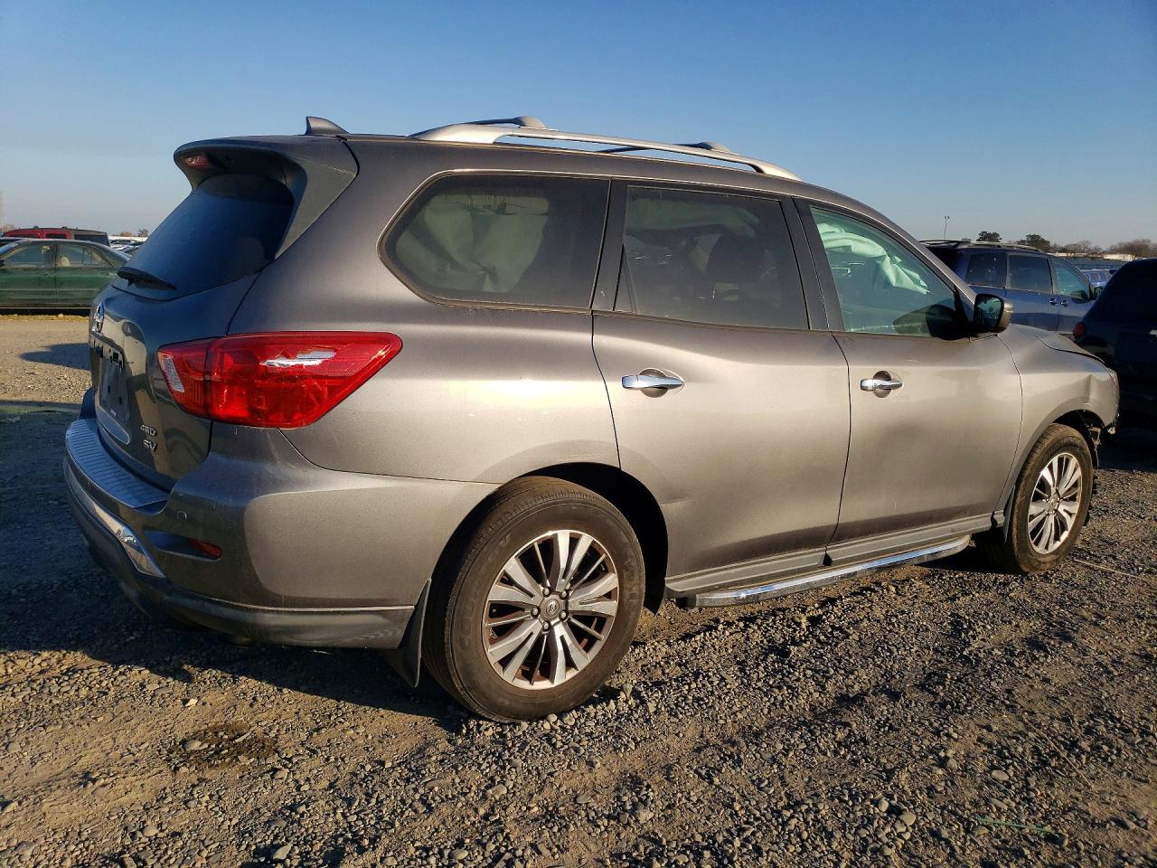 2019 Nissan Pathfinder Sv - Фото 3