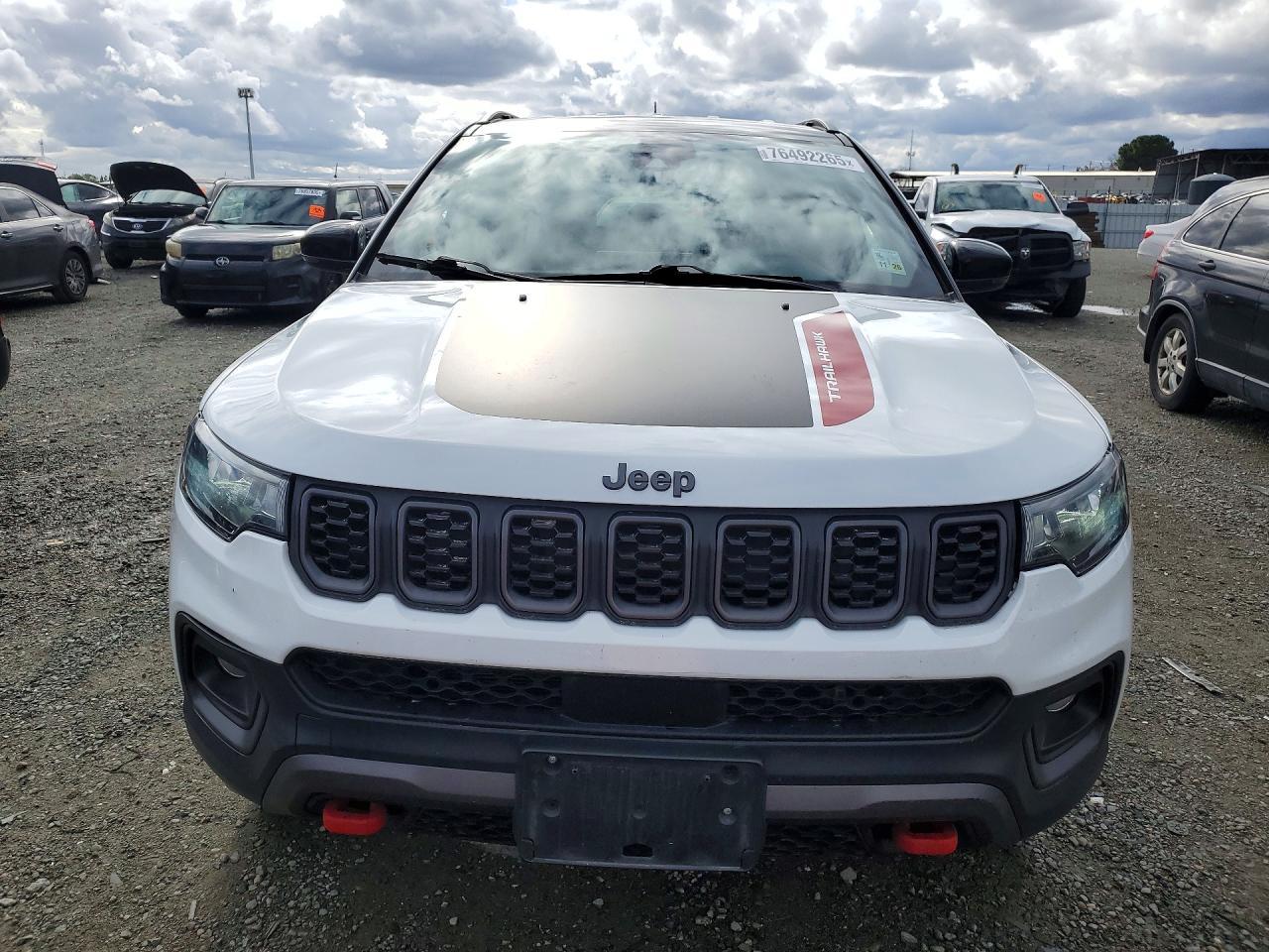 2025 Jeep Compass Trailhawk - Фото 5
