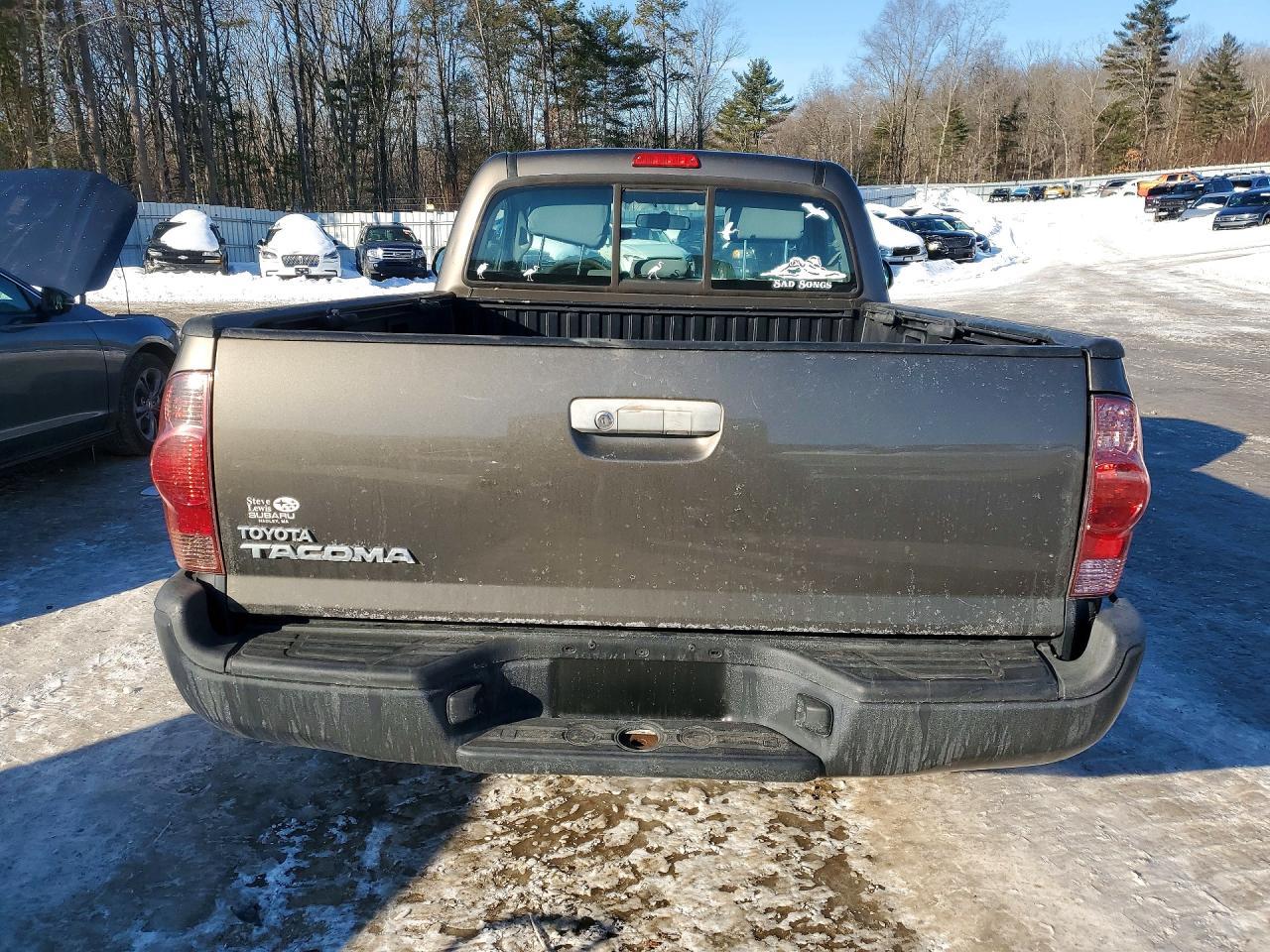 2012 Toyota Tacoma - Image 6
