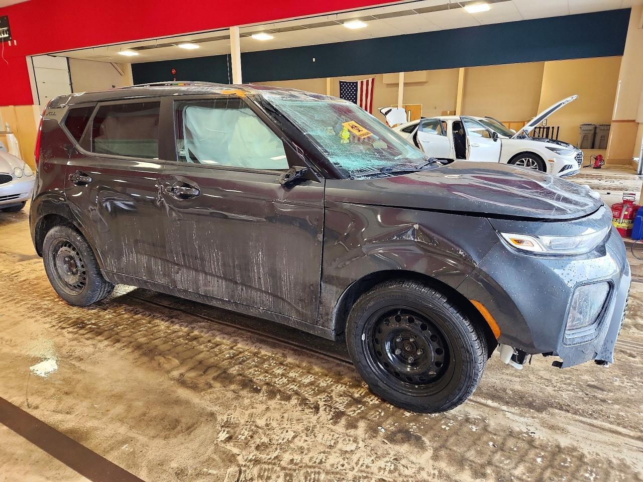 2022 Kia Soul Lx - Image 4