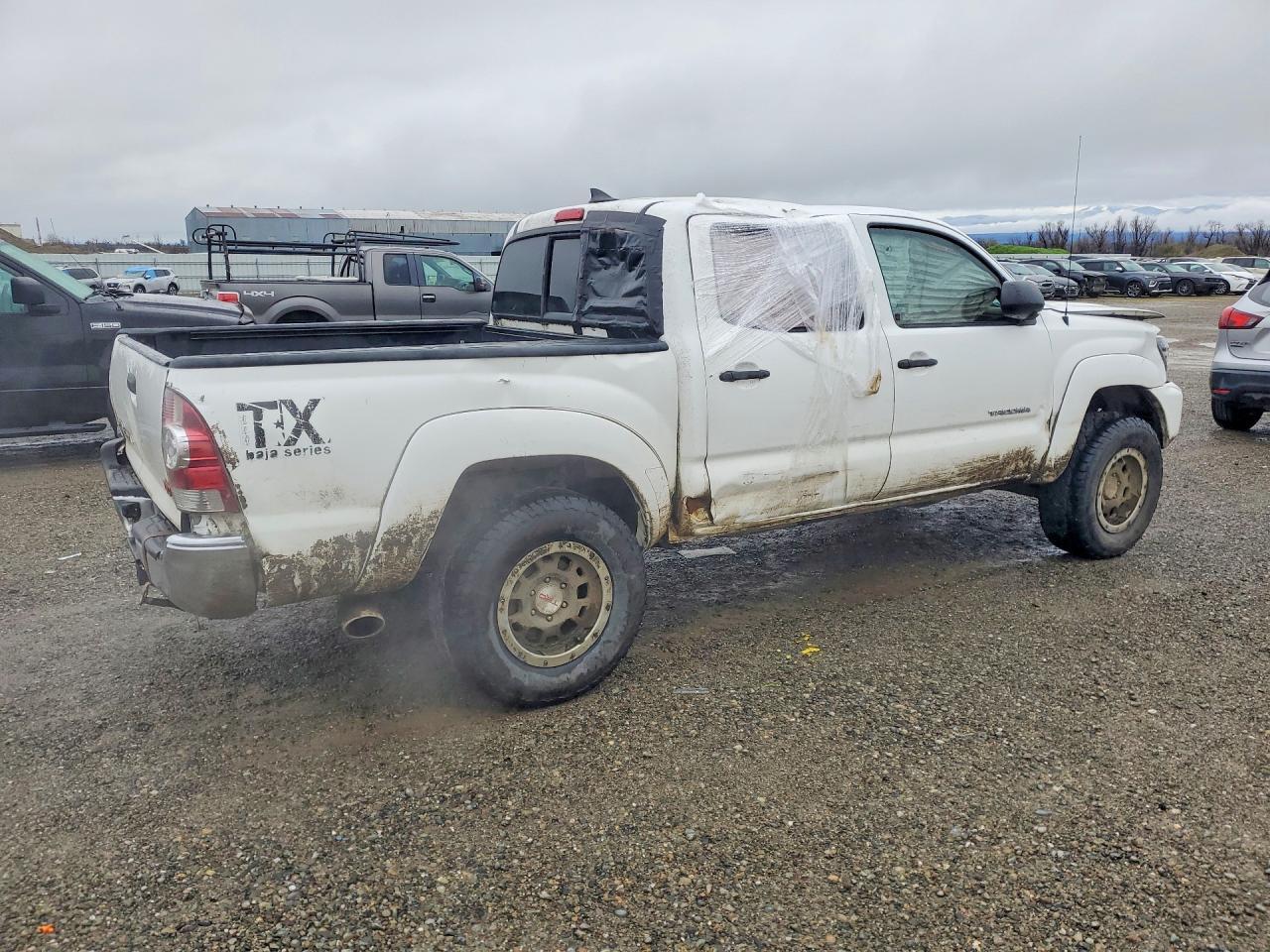 2014 Toyota Tacoma Double Cab - Image 3