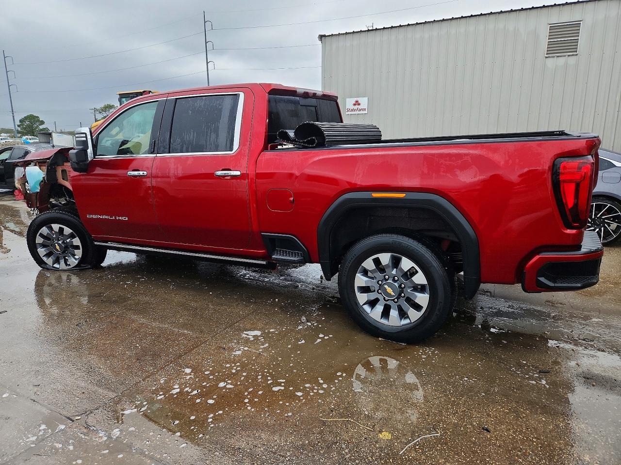 2022 GMC Sierra K2500 Denali - Image 2