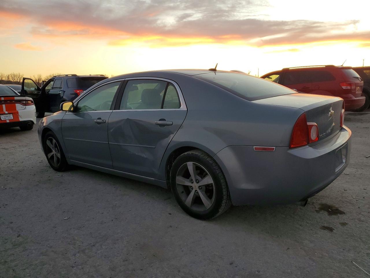 2009 Chevrolet Malibu 2Lt - Фото 2