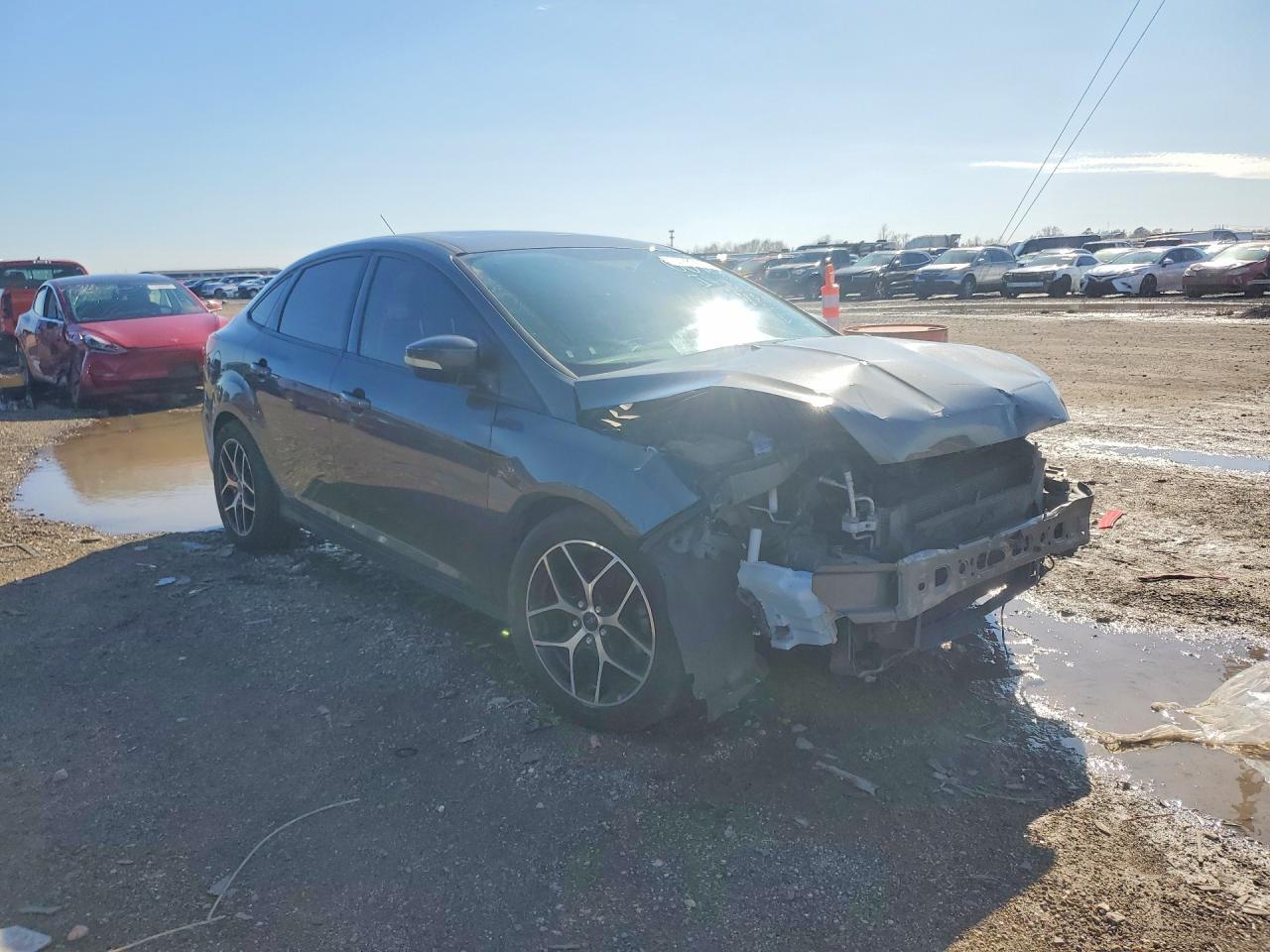 2017 Ford Focus Sel - Image 4