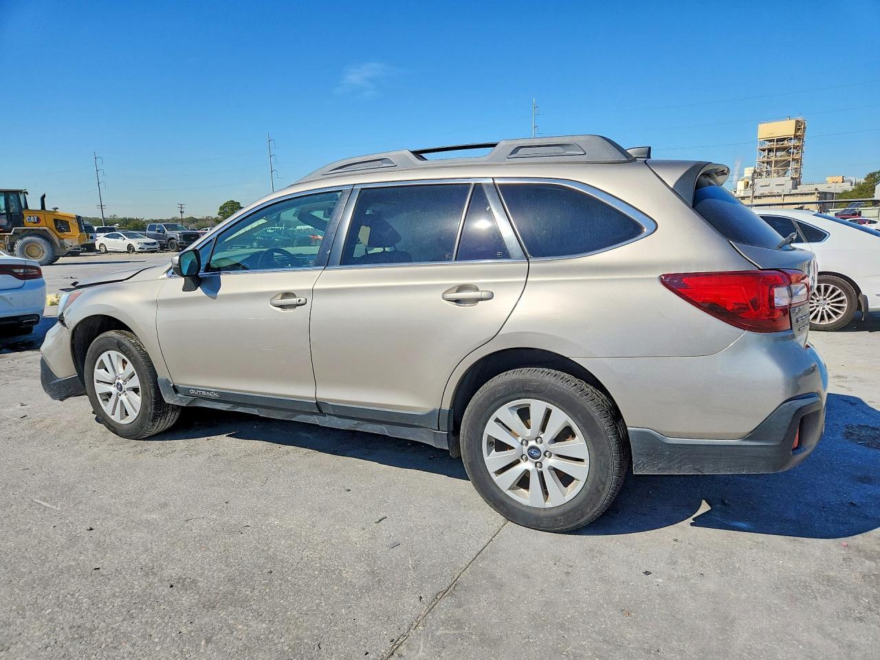 2019 Subaru Outback 2.5I Premium - Image 2