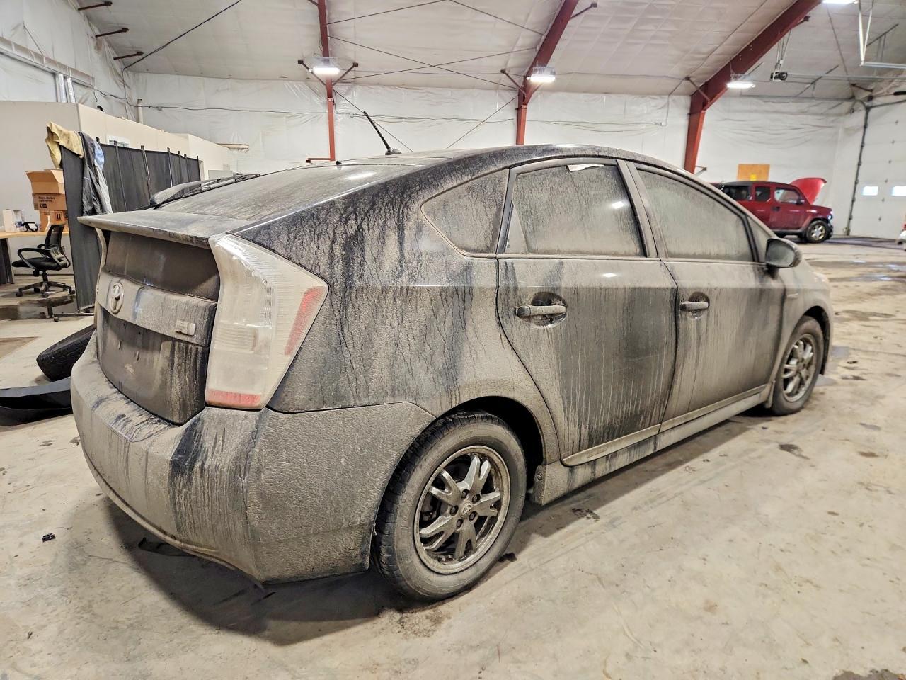 2011 Toyota Prius - Фото 3