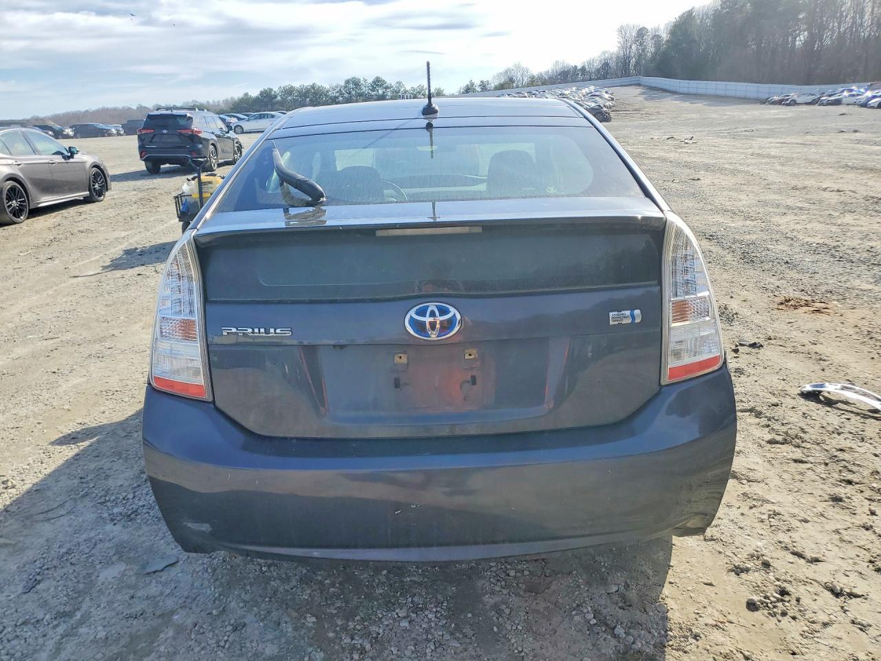 2011 Toyota Prius Iii - Image 6