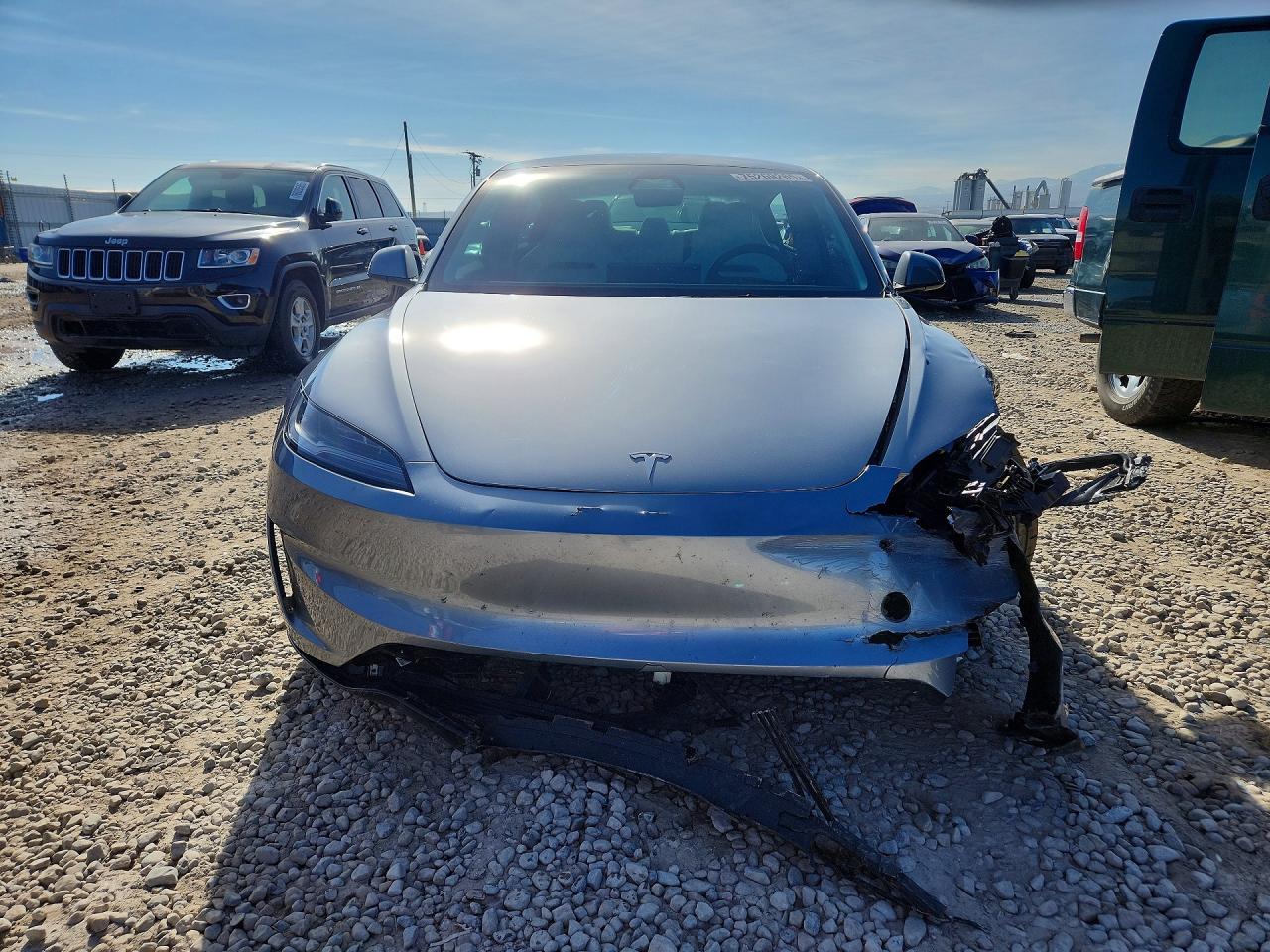 2024 Tesla Model 3 - Фото 5