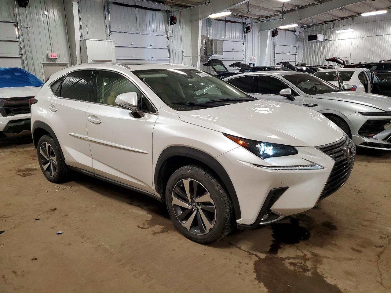 2020 Lexus Nx 300 - Фото 4