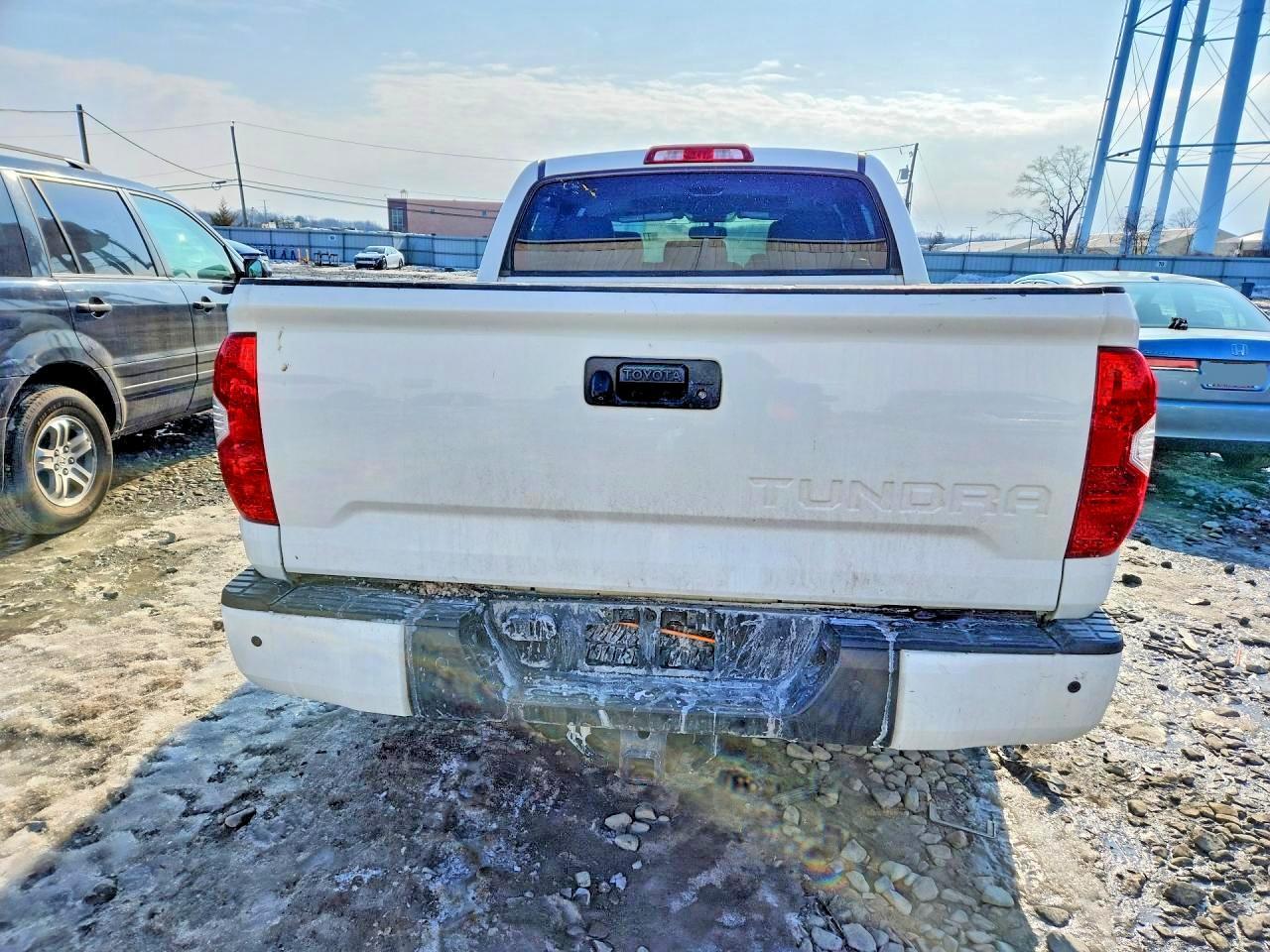 2015 Toyota Tundra Limited - Фото 6