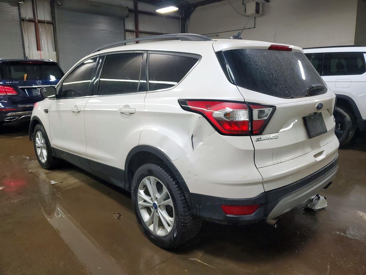 2018 Ford Escape Sel - Фото 2
