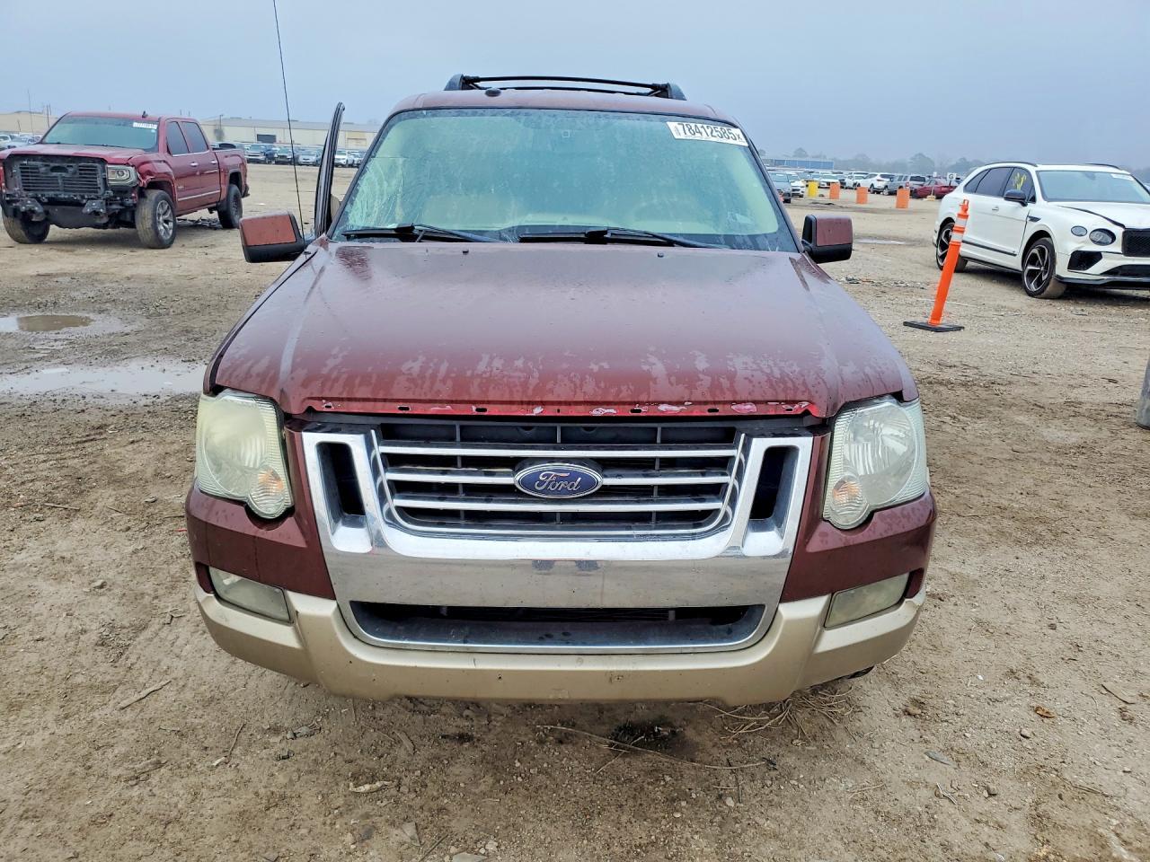 2010 Ford Explorer Eddie Bauer - Фото 5