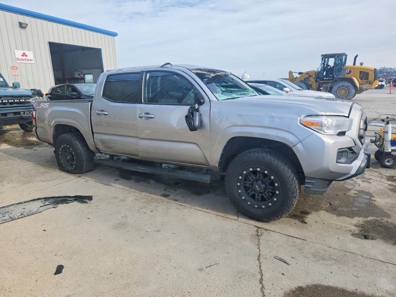 2020 Toyota Tacoma Sr - Фото 4
