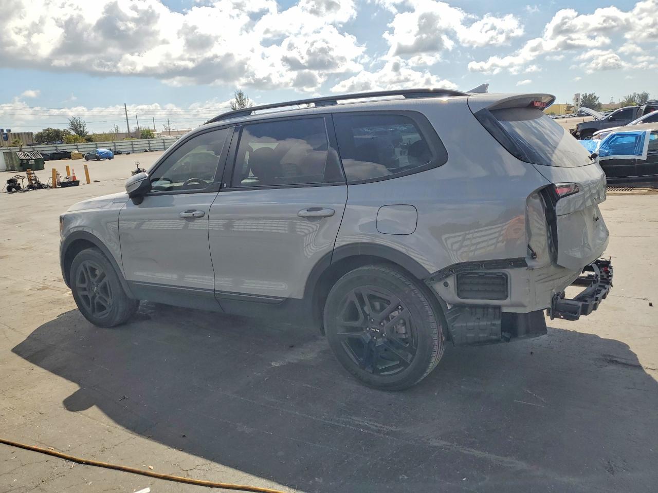 2024 Kia Telluride Ex - Image 2