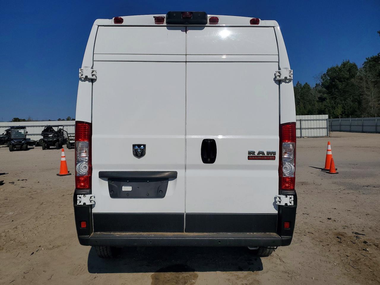 2022 Ram Promaster 2500 Delivery Van - Image 6