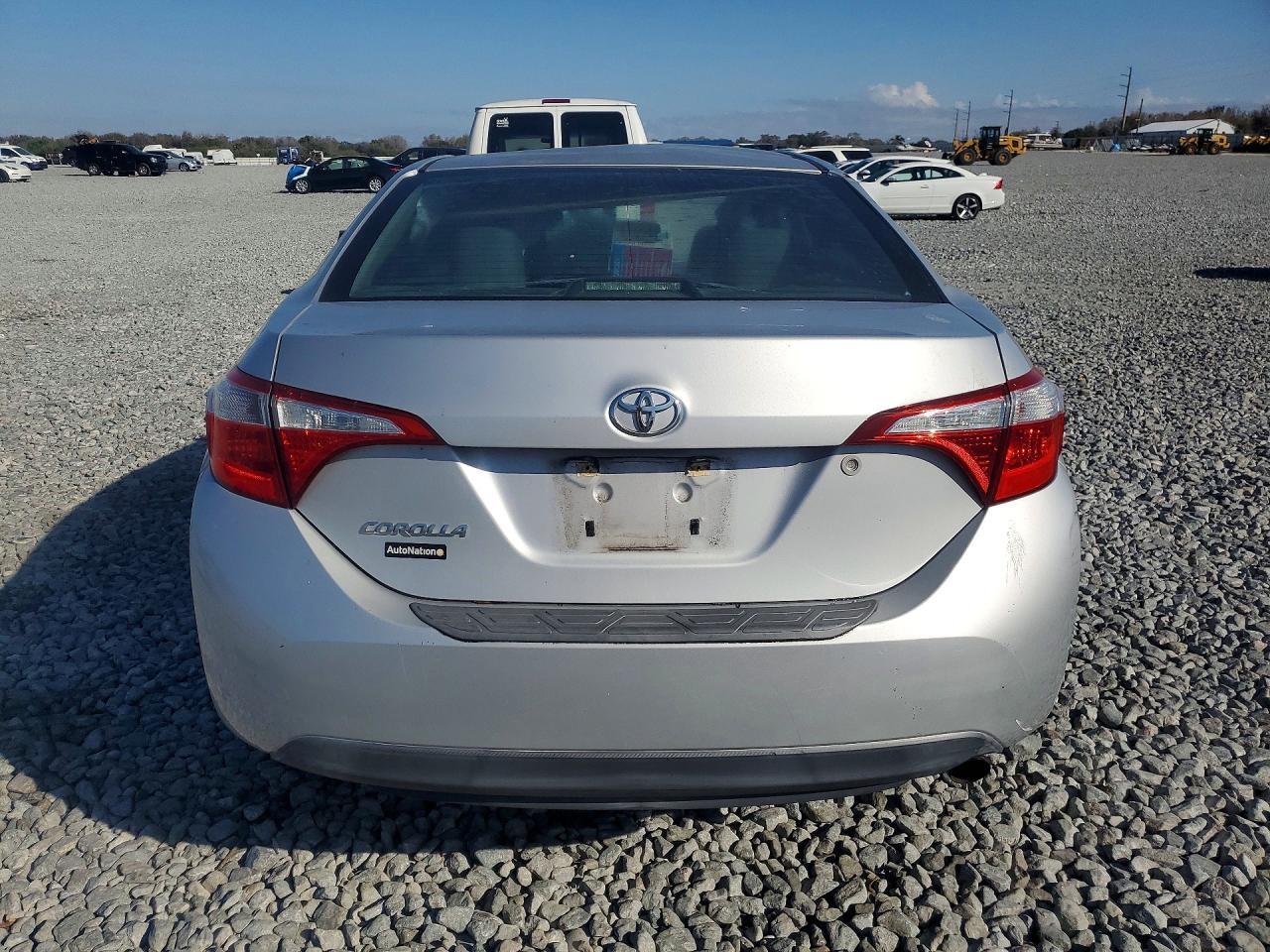 2014 Toyota Corolla L - Фото 6