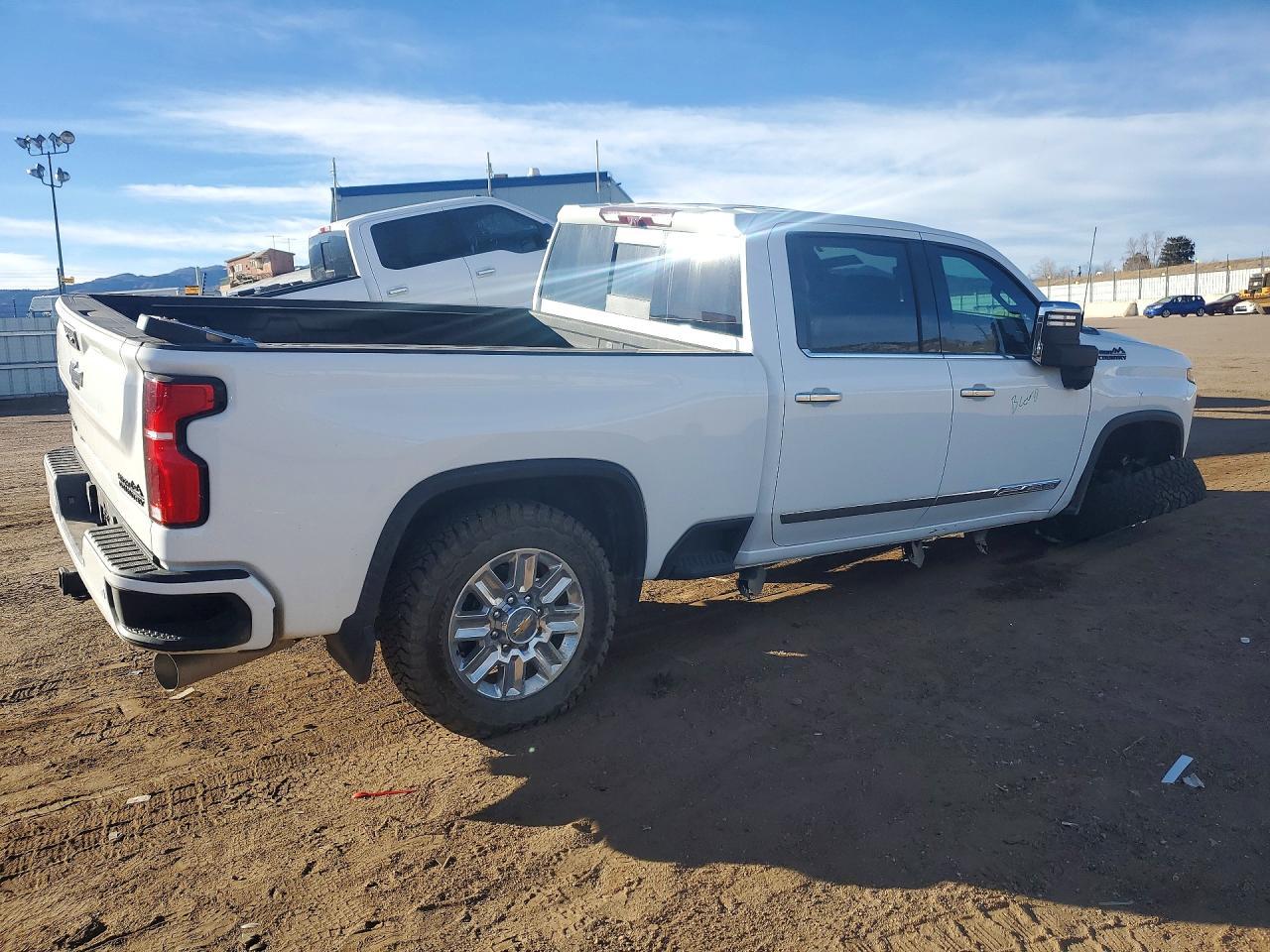 2025 Chevrolet Silverado K2500 High Country - Image 3