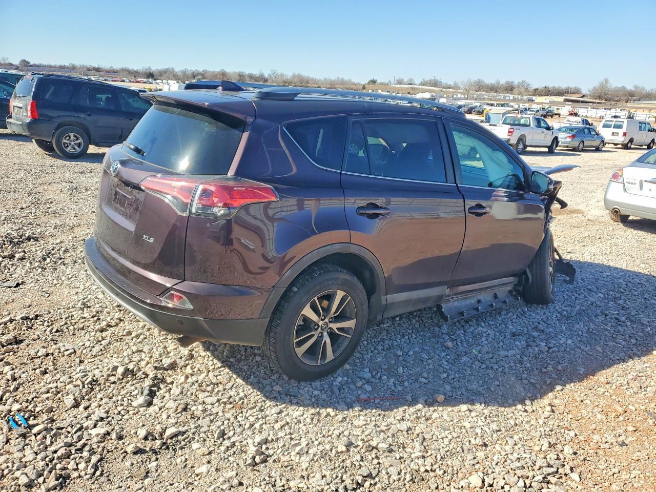 2018 Toyota Rav4 Adventure - Фото 3