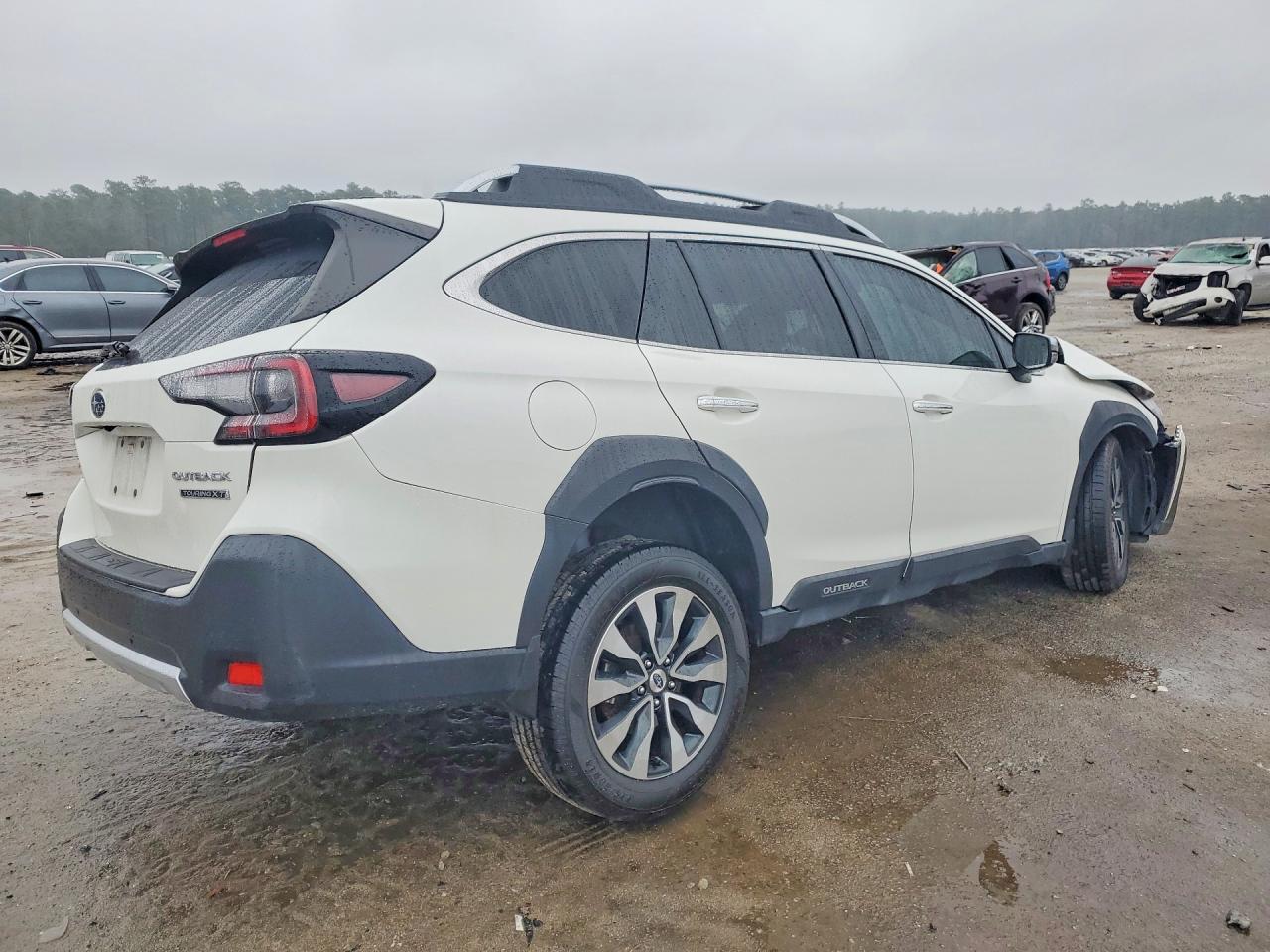 2023 Subaru Outback - Фото 3