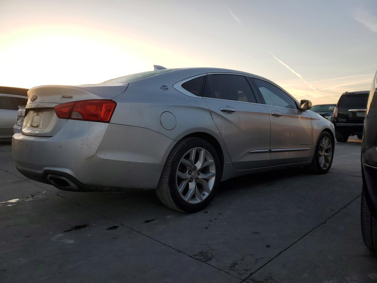 2017 Chevrolet Impala Premier - Фото 3