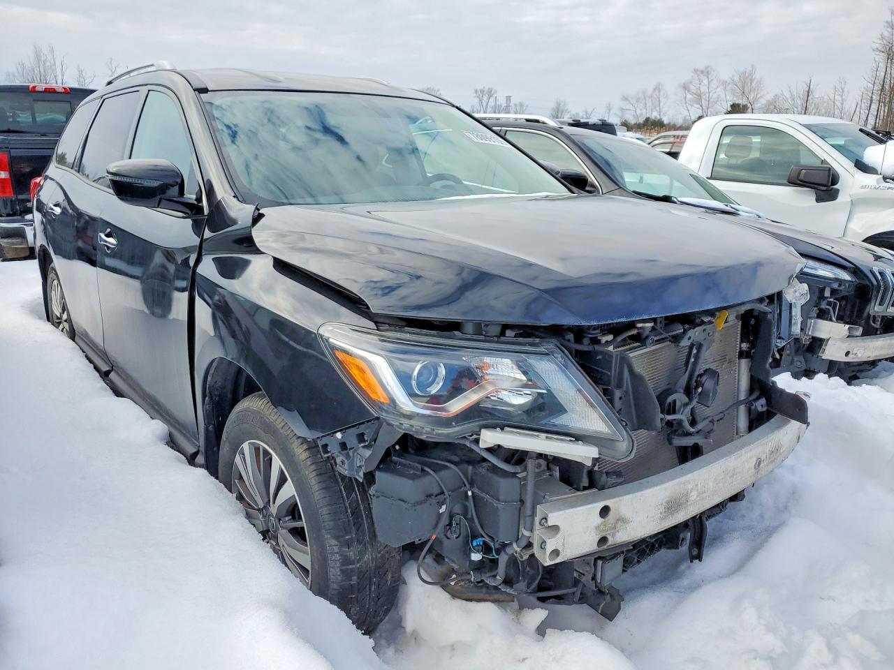 2019 Nissan Pathfinder S - Фото 4