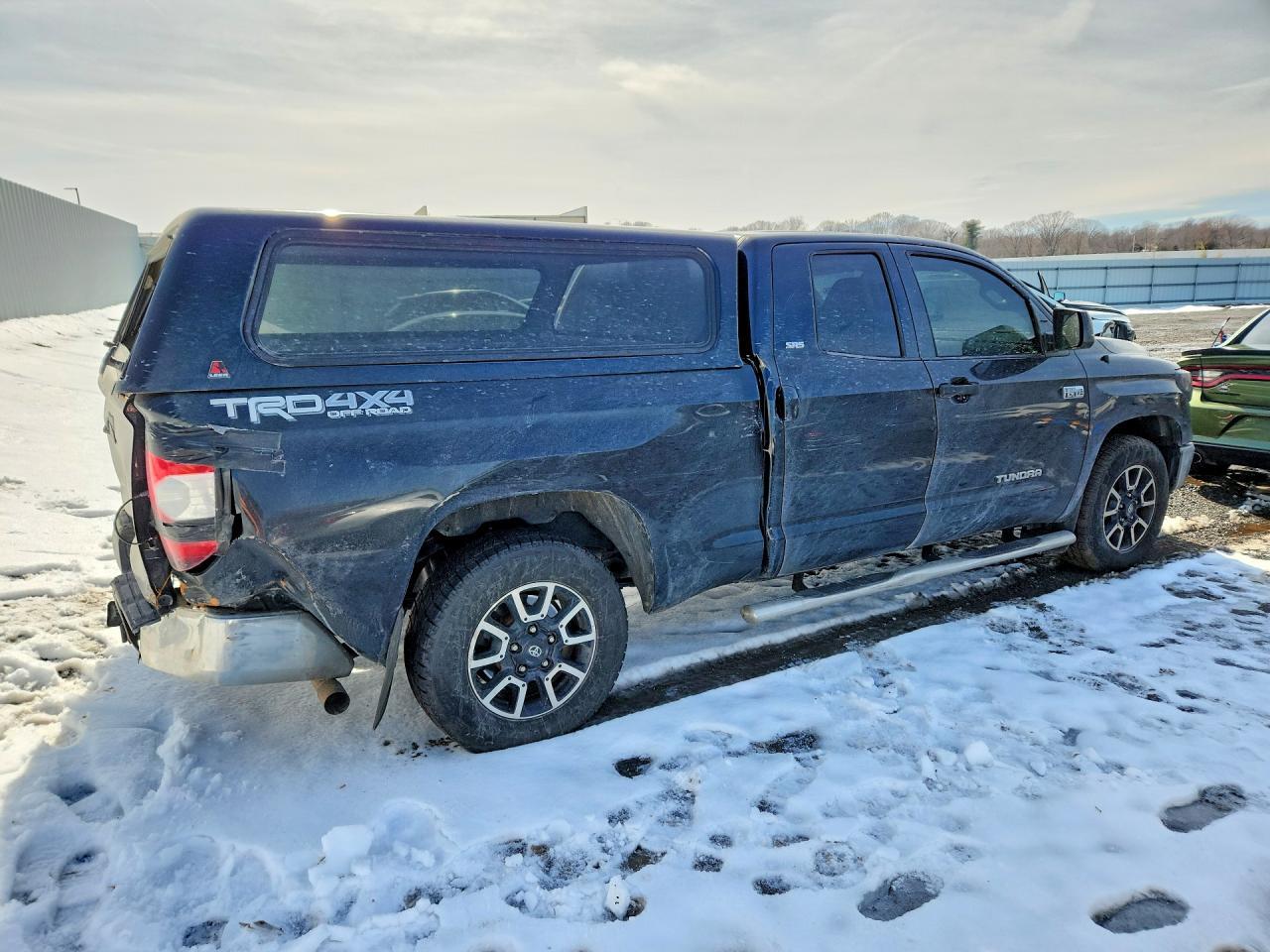 2015 Toyota Tundra Sr5 - Image 3