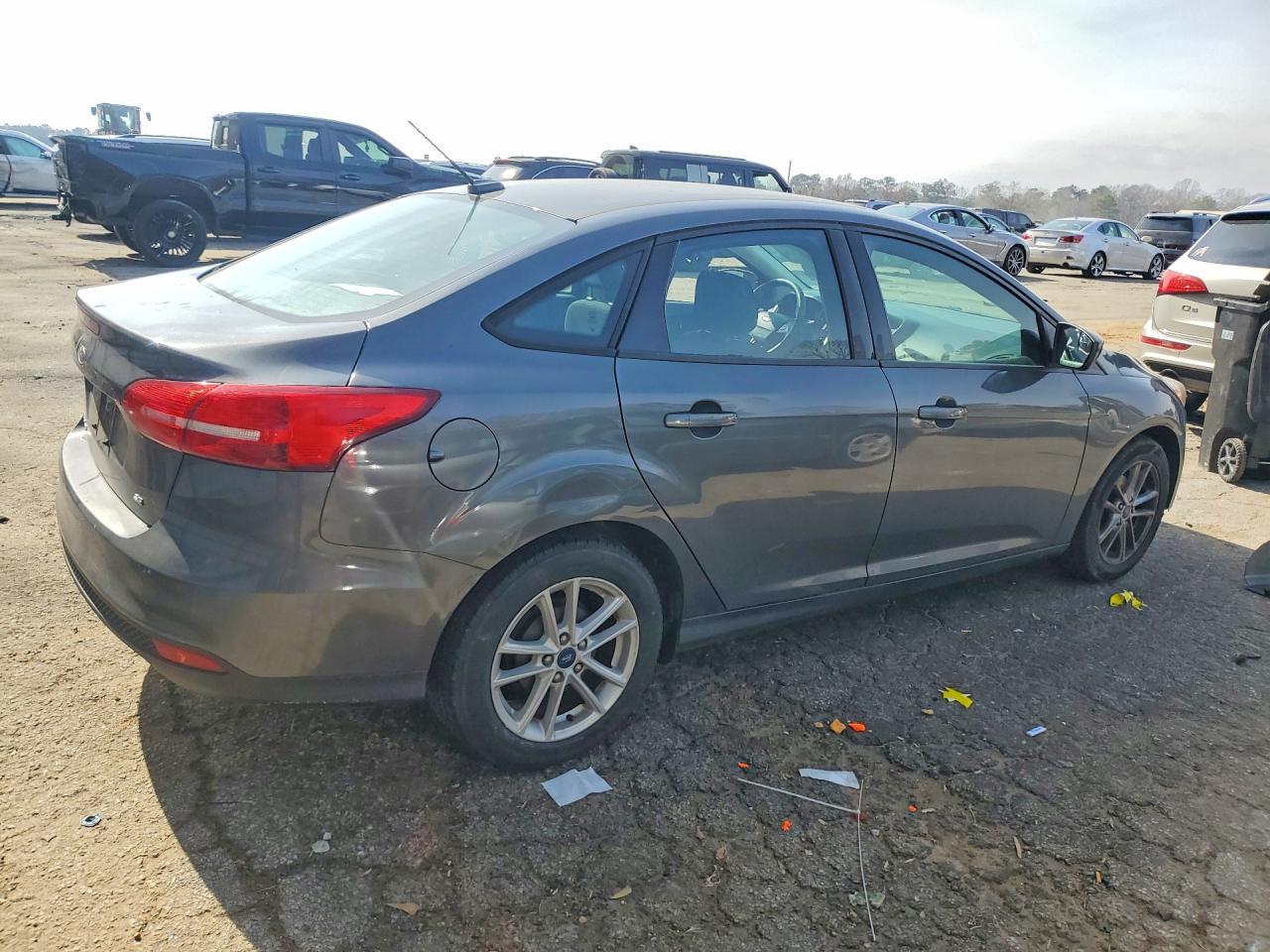 2018 Ford Focus Se - Image 3