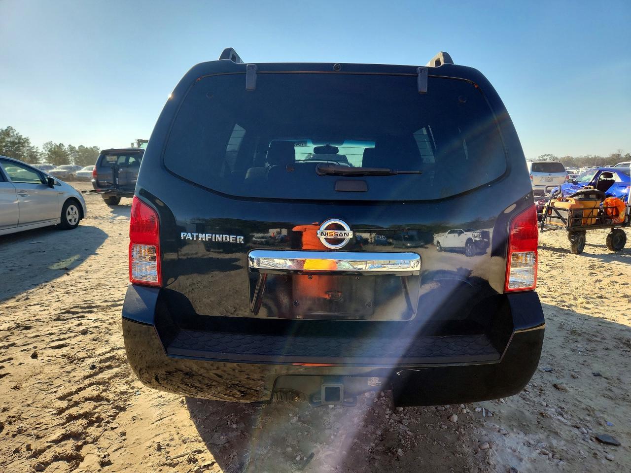 2012 Nissan Pathfinder S - Фото 6