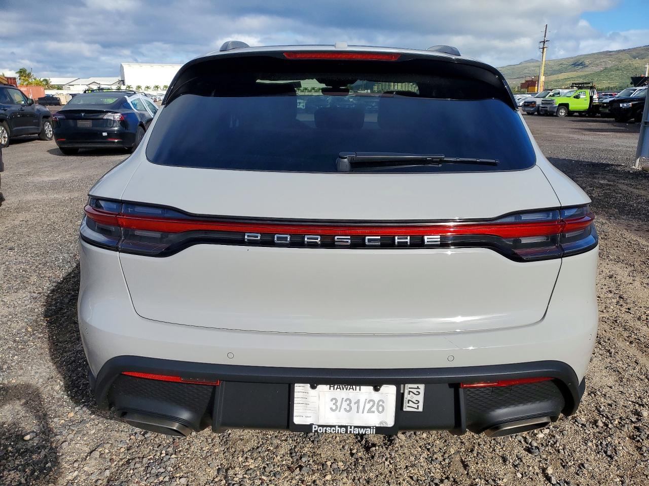 2026 Porsche Macan Base - Image 6