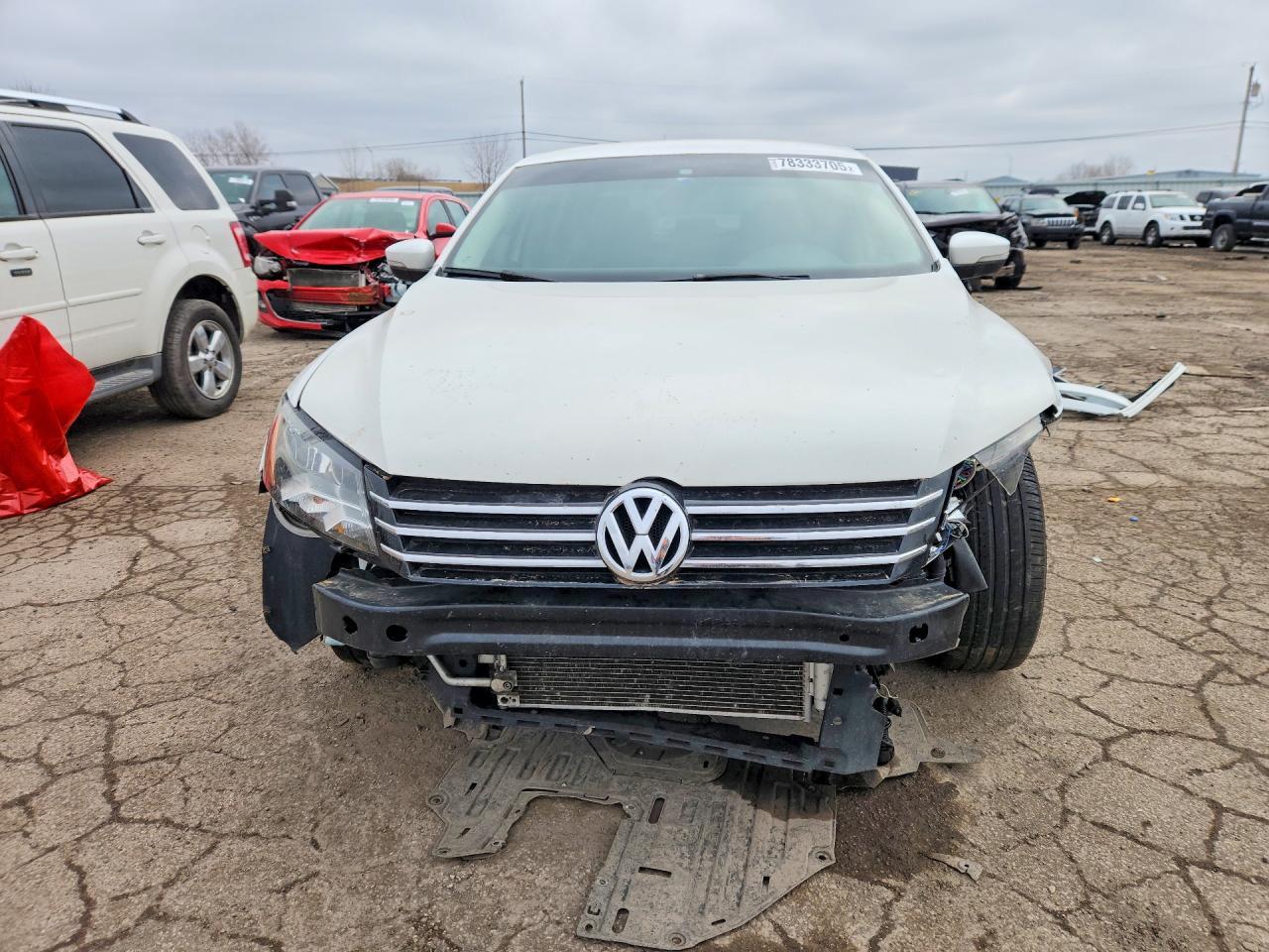 2015 Volkswagen Passat S - Image 5