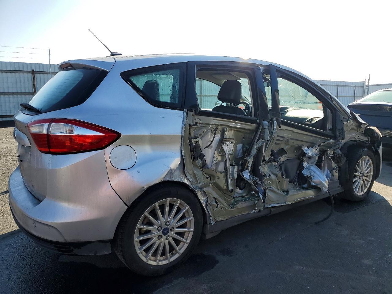 2015 Ford C-Max Sel - Фото 3